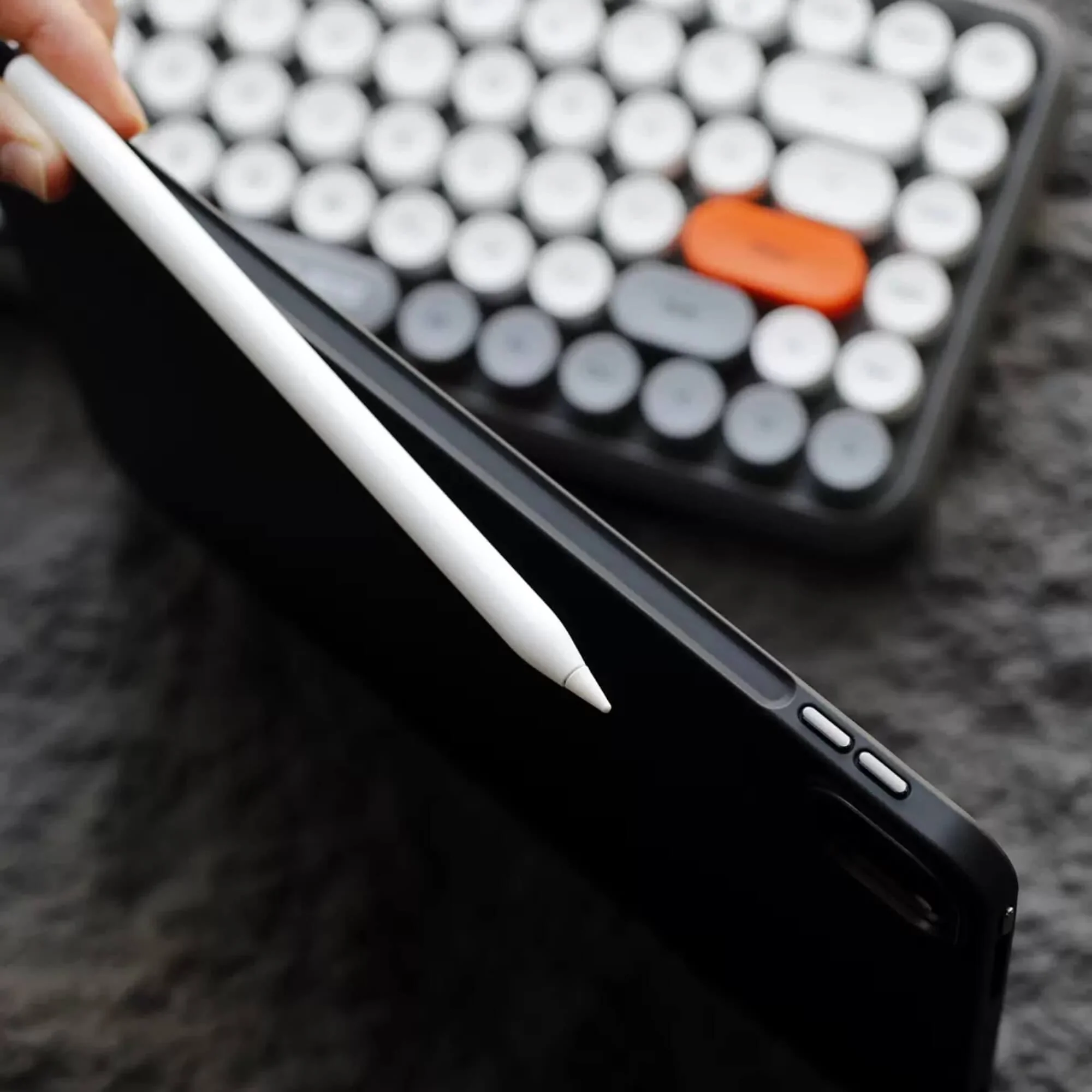 Apex Aramid iPad Case - Image 6