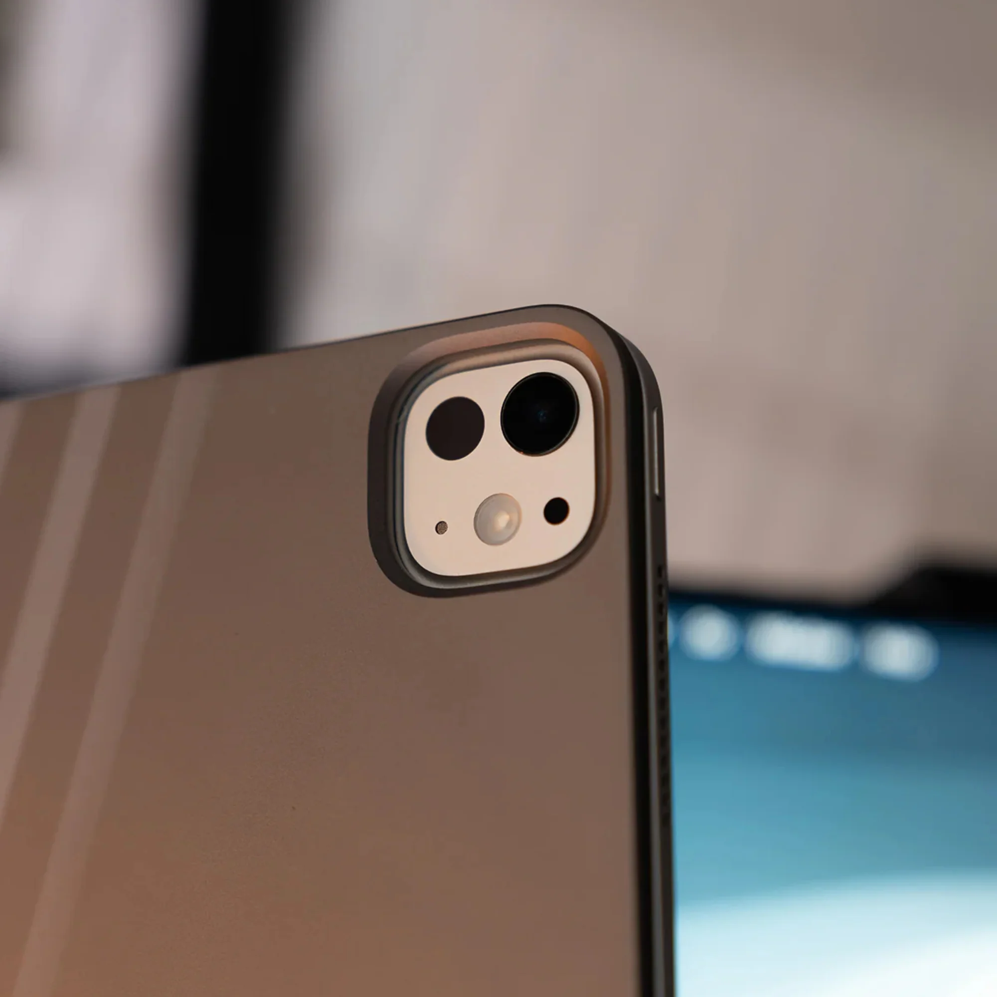 iPad Magnetic Charging Stand - Image 7