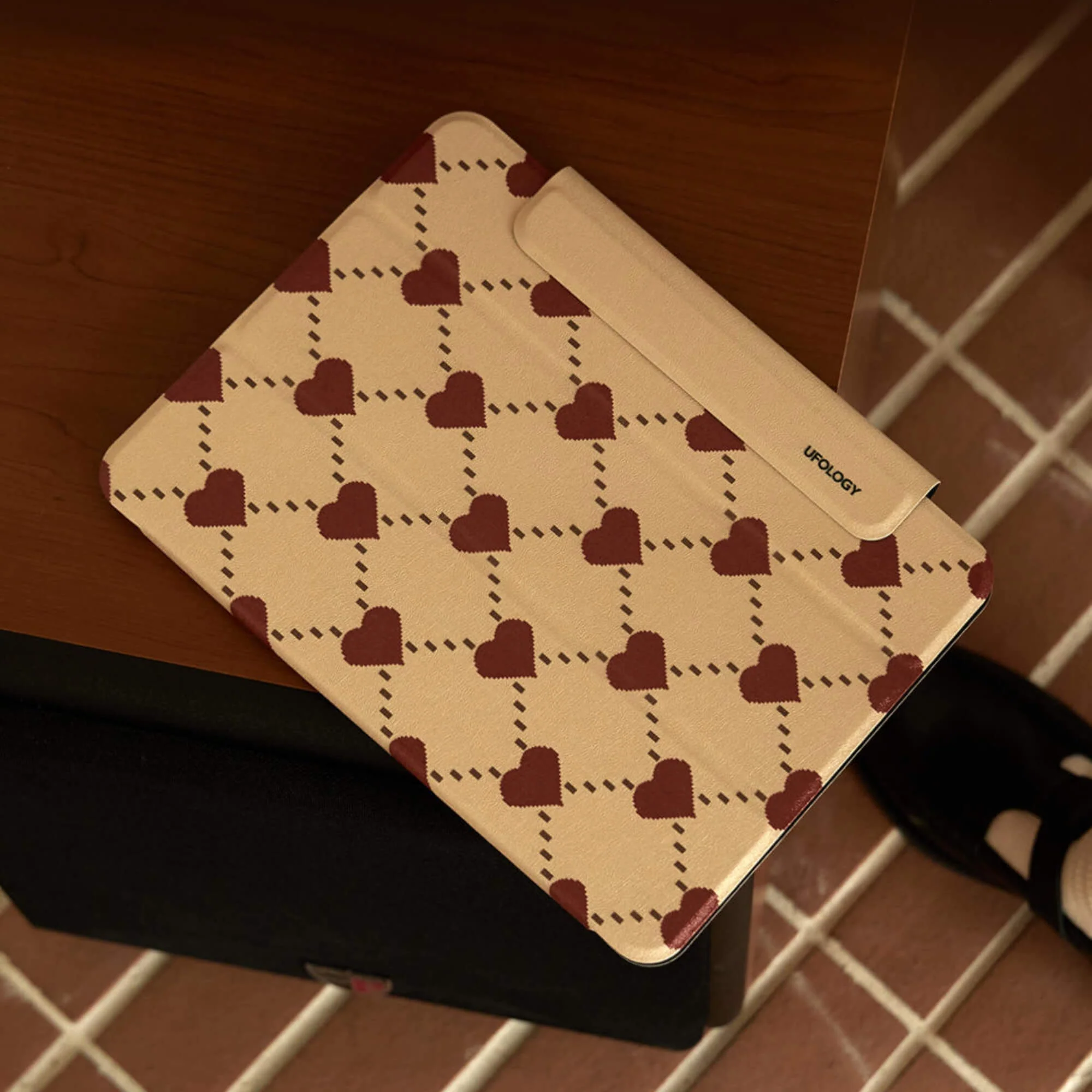 Red Hearts - Image 4