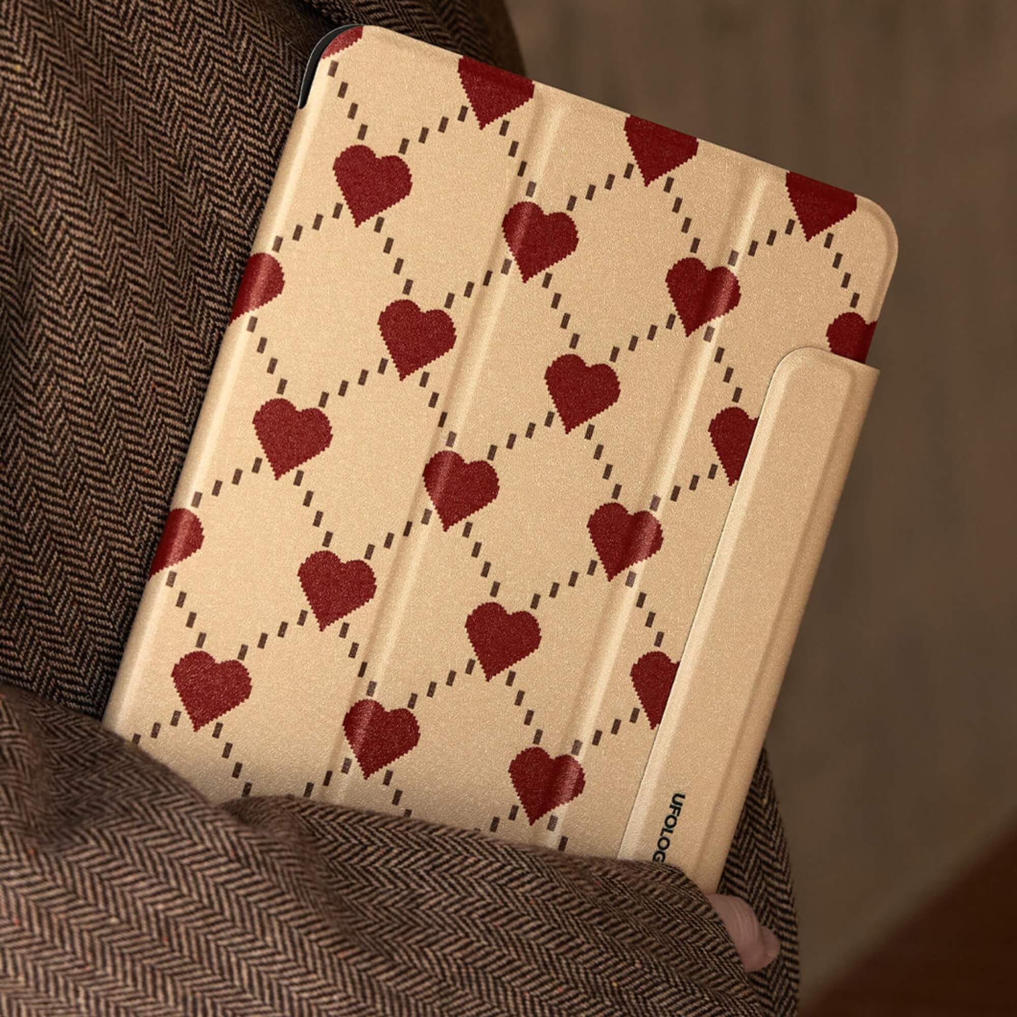 Red Hearts - Image 9